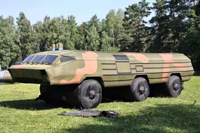 新疆大型军事车