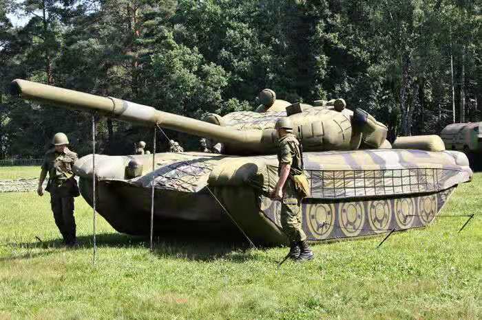 新疆军事坦克伪目标