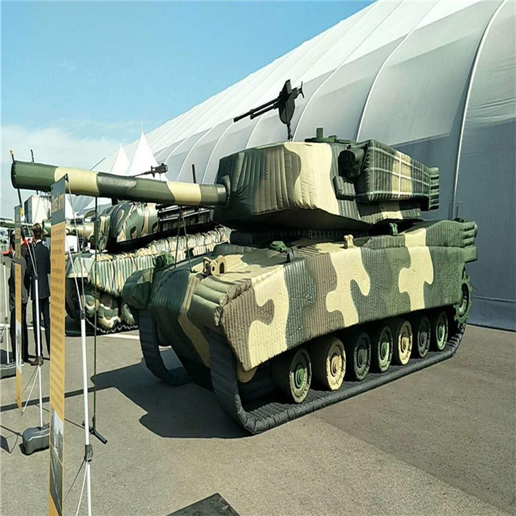 新疆军事充气坦克