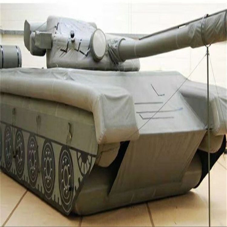 新疆充气坦克大炮
